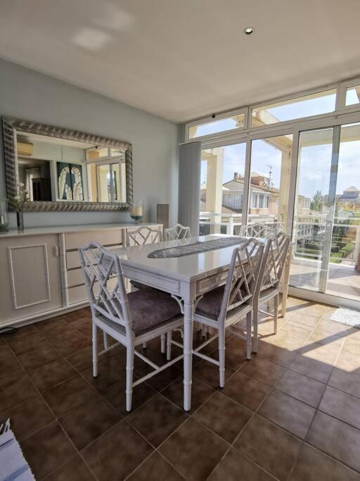 Perfect Family Holiday! Modern Penthouse In Denia Only 200 M To The Beach! Exterior photo